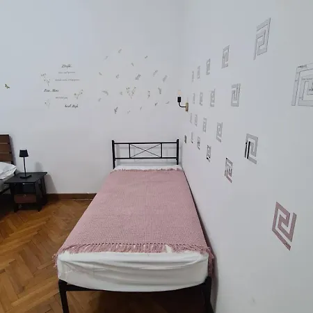 Dock Bay Hostel טריאסטה
