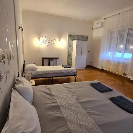 Dock Bay Hostel Daire Trieste